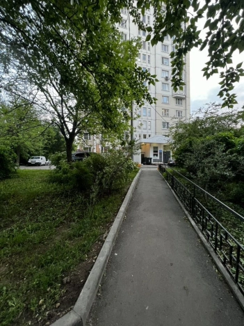 Купить квартиру на вторичке в районе Обручевский в Москве. Вариант № 43529, 32, площадь -  квм, цена 26900000 рублей