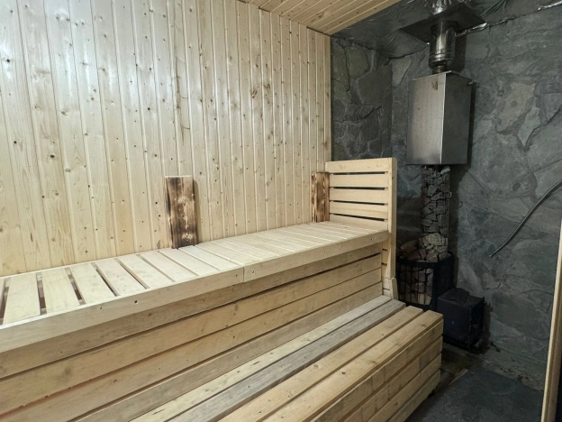 . Вариант № 35299, 17, площадь - 137.9 квм, цена 13700000 рублей