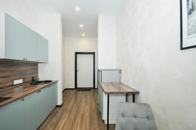 Купить Студию на улице Серебряное Озеро в Новосибирской области. Вариант № 8456223, 8, площадь -  квм, цена 4550000 рублей