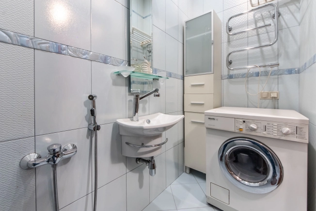 Купить квартиру в Москве. Вариант № 9089382, 4, площадь -  квм, цена 35999000 рублей