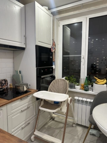 Купить трехкомнатную квартиру на вторичке на улице Анны Ахматовой в Москве. Вариант № 10487539, 0, площадь -  квм, цена 17000000 рублей