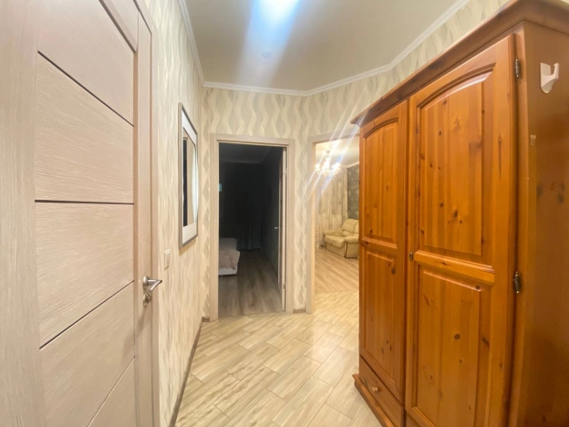 Снять квартиру на улице Олега Кошевого в Калининграде. Вариант № 10487485, 11, площадь -  квм, цена 28000 рублей