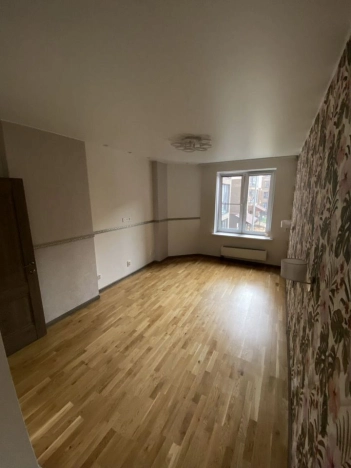 Купить квартиру в ЖК Императорские Мытищи в Московской области. Вариант № 8118824, 6, площадь -  квм, цена 9990000 рублей