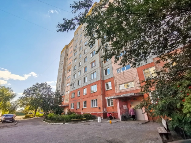 Купить трехкомнатную квартиру в Омске. Вариант № 12841, 21, площадь -  квм, цена 5850000 рублей