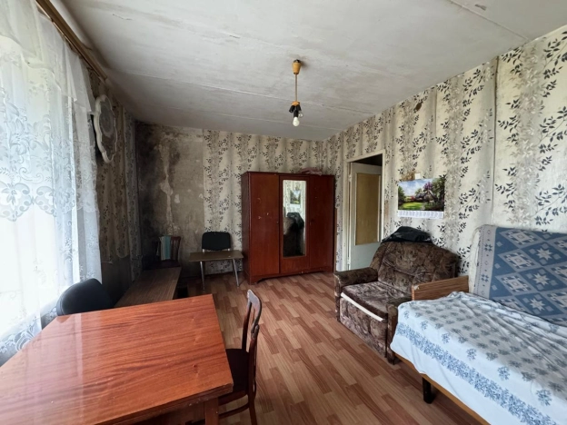 Купить двухкомнатную квартиру на улице Школьная в Калужской области. Вариант № 334811, 4, площадь -  квм, цена 1300000 рублей