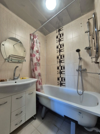 Купить трехкомнатную квартиру в Сыктывкаре. Вариант № 29171, 16, площадь -  квм, цена 5420000 рублей