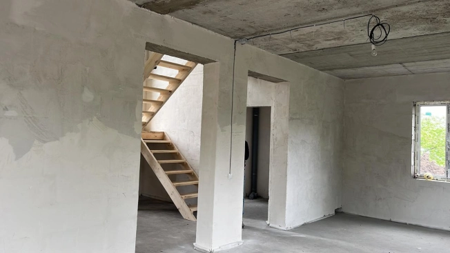 Купить дом в Новосибирске. Вариант № 10465458, 4, площадь -  квм, цена 7650000 рублей