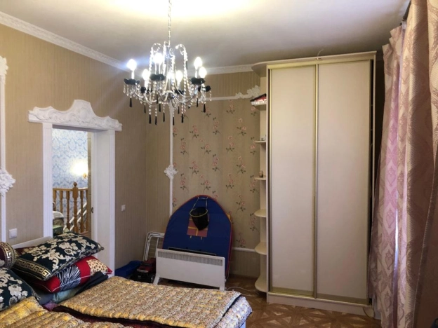 Купить дом в Калуге. Вариант № 2146, 11, площадь -  квм, цена 13999999 рублей