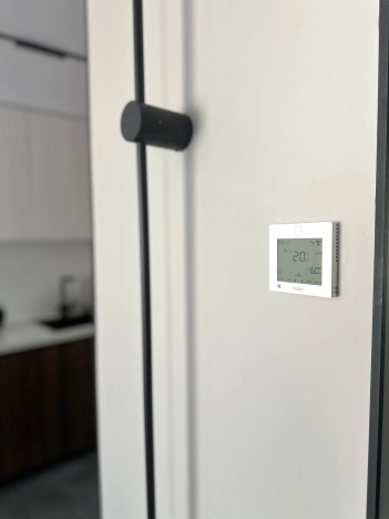 Купить двухкомнатную квартиру в районе Молжаниновский в Химках. Вариант № 2623402, 12, площадь -  квм, цена 11450000 рублей