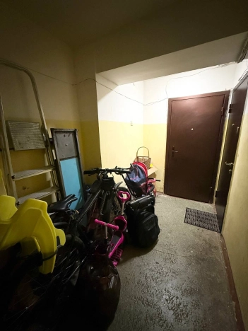 Купить трехкомнатную квартиру в Микрорайоне 2-й, Северо-Западный жилой район в Ижевске. Вариант № 5564022, 18, площадь -  квм, цена 6700000 рублей