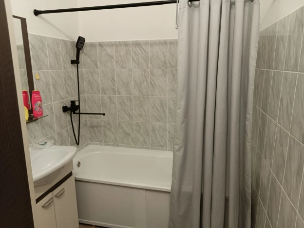 Снять Студию в Новосибирске. Вариант № 7687469, 6, площадь -  квм, цена 26000 рублей