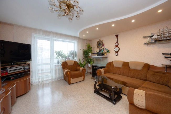 Купить квартиру на улице Комсомольская в Благовещенске. Вариант № 1778104, 4, площадь -  квм, цена 6300000 рублей