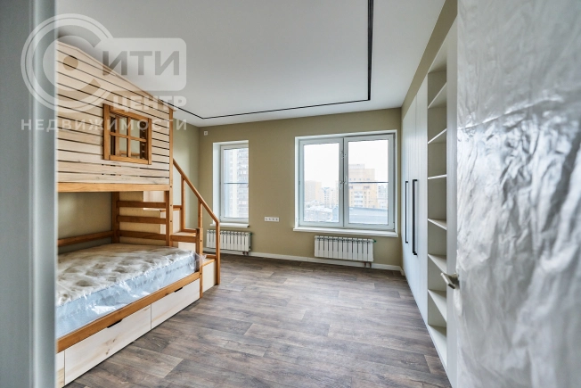 Купить трехкомнатную квартиру в ЖК Гран При в Воронеже. Вариант № 37202, 12, площадь -  квм, цена 20950000 рублей