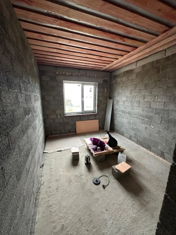 Купить дом в Элисте. Вариант № 5828549, 9, площадь -  квм, цена 7500000 рублей