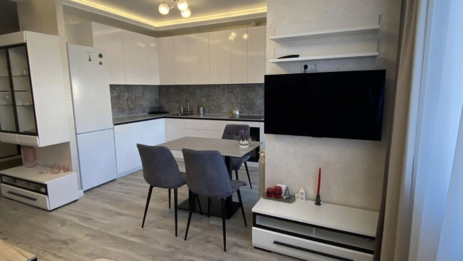 Купить квартиру в Москве. Вариант № 8168710, 4, площадь -  квм, цена 13000000 рублей