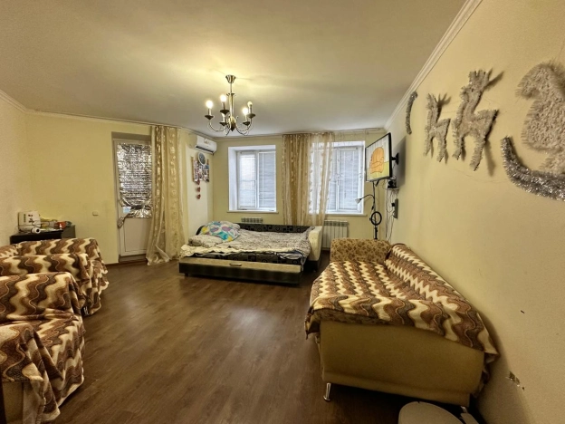 Купить трехкомнатную квартиру на улице Герасименко в Элисте. Вариант № 13021, 1, площадь - квм, цена 8200000 рублей