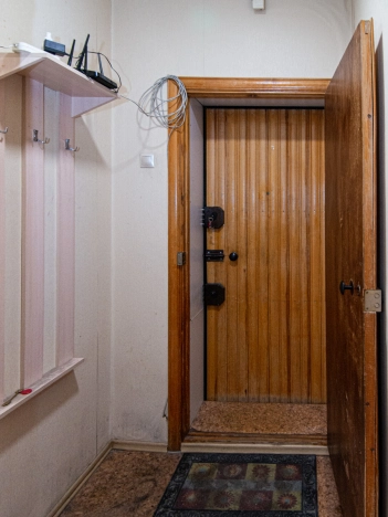 Купить однокомнатную квартиру на улице Красный проспект в Новосибирске. Вариант № 9502, 8, площадь -  квм, цена 5200000 рублей