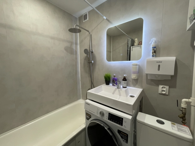 Купить однокомнатную квартиру в Смоленской области. Вариант № 6873309, 9, площадь -  квм, цена 3800000 рублей