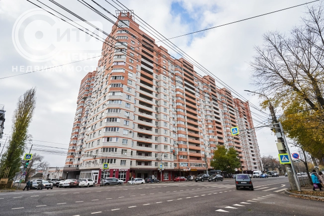 Купить однокомнатную квартиру в Воронеже. Вариант № 8363551, 34, площадь - квм, цена 5400000 рублей