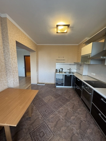 Купить квартиру на вторичке в Уфе. Вариант № 6232492, 3, площадь -  квм, цена 10290000 рублей