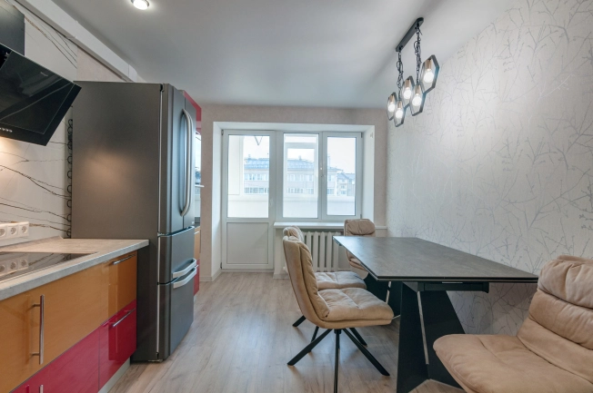 Купить двухкомнатную квартиру на улице Майская в Вологодской области. Вариант № 5447817, 21, площадь -  квм, цена 7900000 рублей