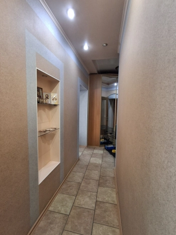 Купить четырехкомнатную квартиру в Приморском крае. Вариант № 60305, 25, площадь -  квм, цена 17000000 рублей