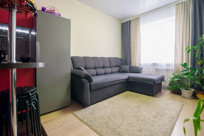 Купить однокомнатную квартиру в Новосибирске. Вариант № 9194165, 6, площадь -  квм, цена 4300000 рублей