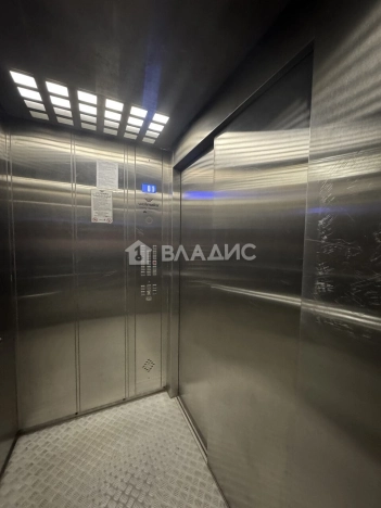 Купить квартиру на улице Олимпийский бульвар в Воронеже. Вариант № 30016, 18, площадь -  квм, цена 6600000 рублей