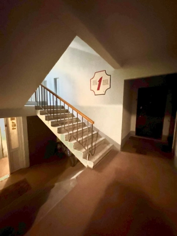 Купить трехкомнатную квартиру в Микрорайоне Ключи в Воронеже. Вариант № 10475441, 27, площадь - квм, цена 9500000 рублей