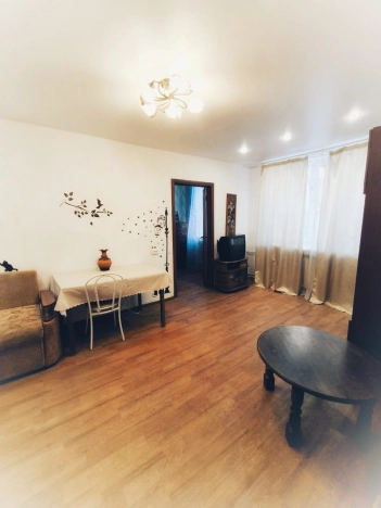 Купить двухкомнатную квартиру в районе Заельцовский в Новосибирске. Вариант № 3778025, 0, площадь -  квм, цена 3550000 рублей