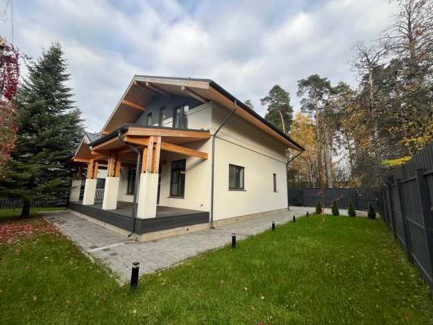 Купить дом в Москве. Вариант № 7844222, 5, площадь -  квм, цена 23800000 рублей