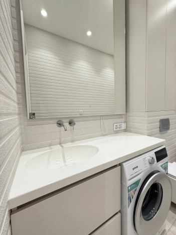 Купить квартиру в Москве. Вариант № 10247183, 24, площадь -  квм, цена 32000000 рублей