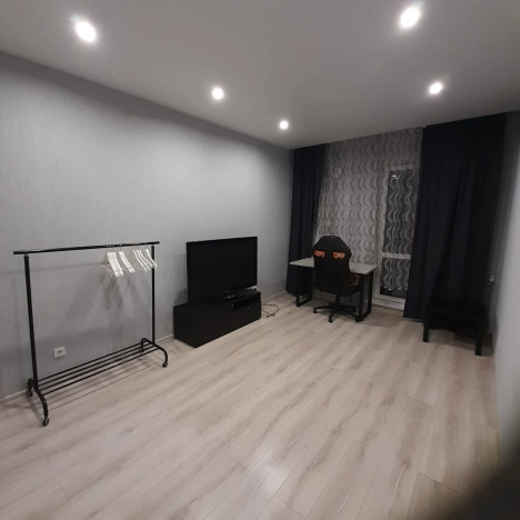 Снять квартиру в Новосибирске. Вариант № 10276305, 5, площадь -  квм, цена 27000 рублей