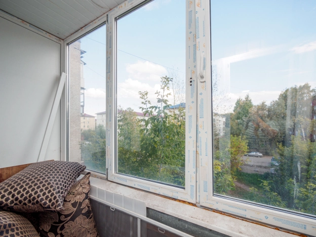 Купить однокомнатную квартиру в Омске. Вариант № 3992076, 5, площадь -  квм, цена 3250000 рублей