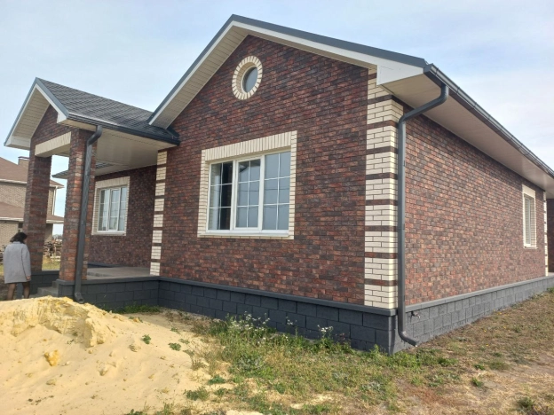 Купить дом на улице Везельская в Белгороде. Вариант № 5964359, 4, площадь -  квм, цена 10800000 рублей