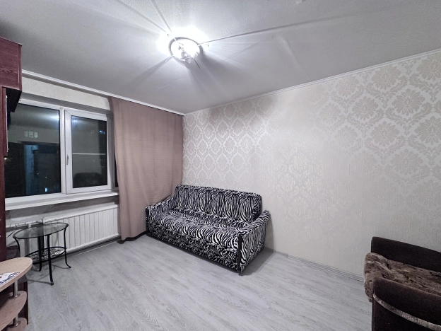 Купить двухкомнатную квартиру в Санкт-Петербурге. Вариант № 10105864, 3, площадь -  квм, цена 10000000 рублей