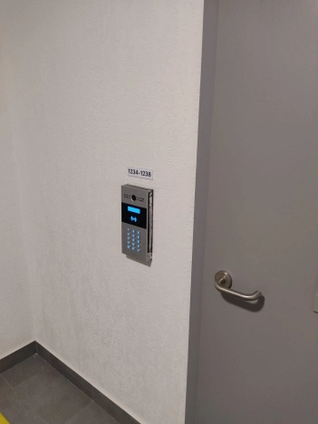 Купить квартиру на вторичке у метро Братиславская в Москве. Вариант № 58562, 12, площадь -  квм, цена 22000000 рублей