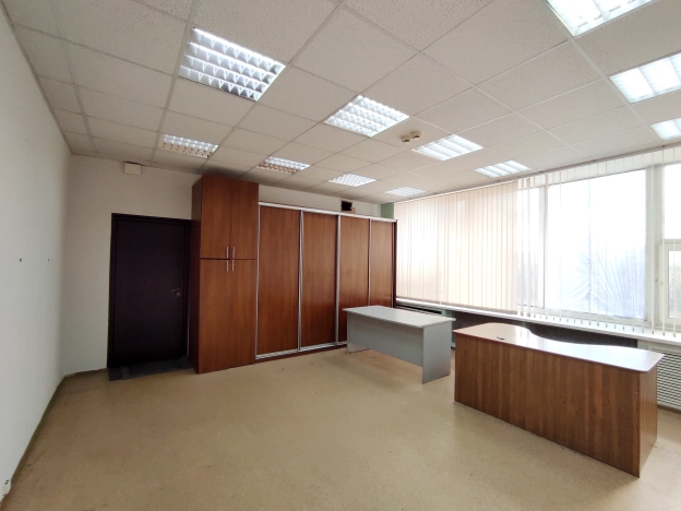 Купить коммерческую недвижимость в Омске. Вариант № 1889574, 27, площадь -  квм, цена 11900000 рублей