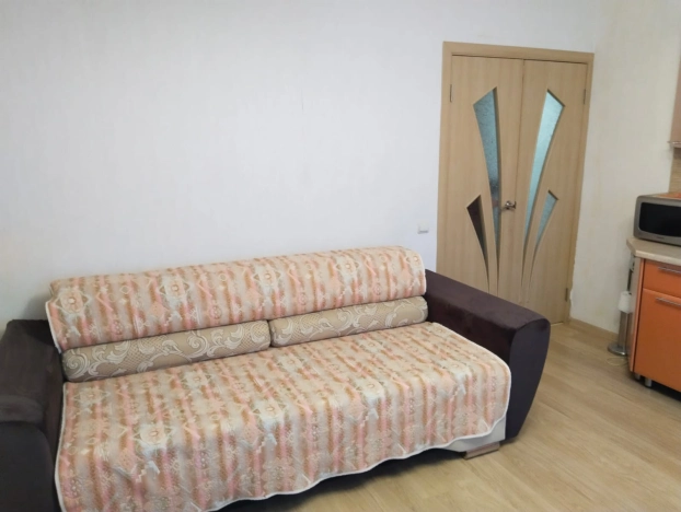 Снять квартиру в Тобольске. Вариант № 3136100, 6, площадь -  квм, цена 45000 рублей