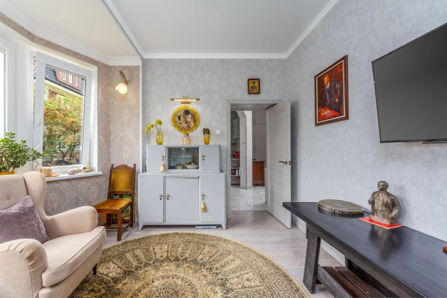 Купить двухкомнатную квартиру в районе Центральный в Калининграде. Вариант № 52852, 8, площадь -  квм, цена 12500000 рублей