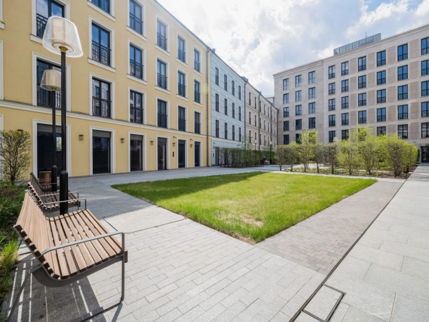 Купить квартиру в Москве. Вариант № 9330076, 24, площадь -  квм, цена 180000000 рублей