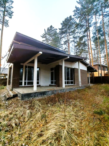 Купить дом на улице Административная в Иркутской области. Вариант № 8220482, 4, площадь -  квм, цена 21900000 рублей