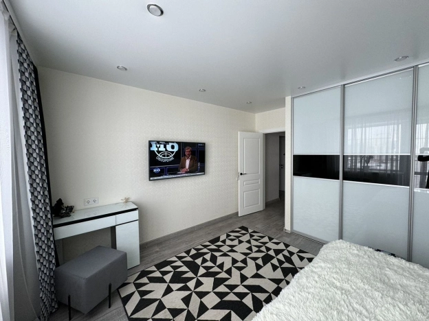 Купить трехкомнатную квартиру в Новосибирске. Вариант № 9154243, 11, площадь -  квм, цена 6900000 рублей