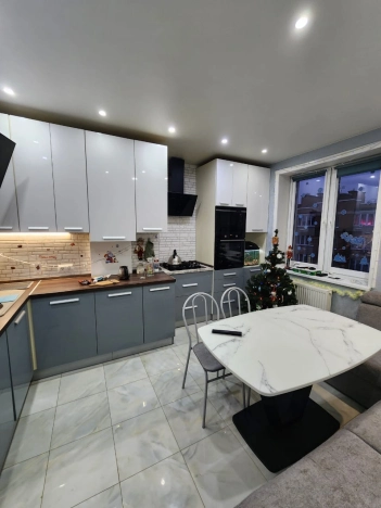 Купить двухкомнатную квартиру в районе Московский в Калининграде. Вариант № 21219, 7, площадь -  квм, цена 7990000 рублей