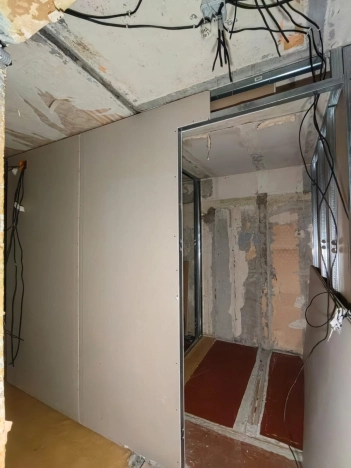 Купить двухкомнатную квартиру на улице Школьная в Калужской области. Вариант № 20707, 7, площадь -  квм, цена 3300000 рублей