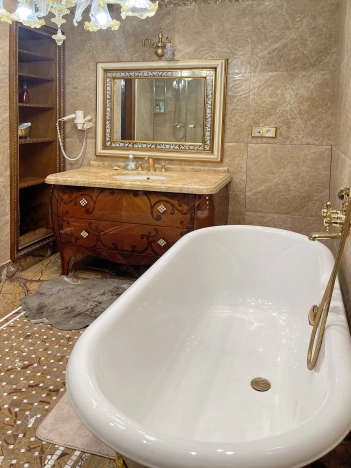 Купить двухкомнатную квартиру на улице Школьная в Калужской области. Вариант № 19919, 14, площадь -  квм, цена 14500000 рублей