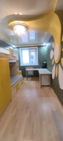 Купить трехкомнатную квартиру на улице Пионерская в Вологде. Вариант № 5543, 10, площадь -  квм, цена 4000000 рублей