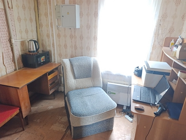 Купить коммерческую недвижимость в Камешкове. Вариант № 7726241, 13, площадь -  квм, цена 2100000 рублей