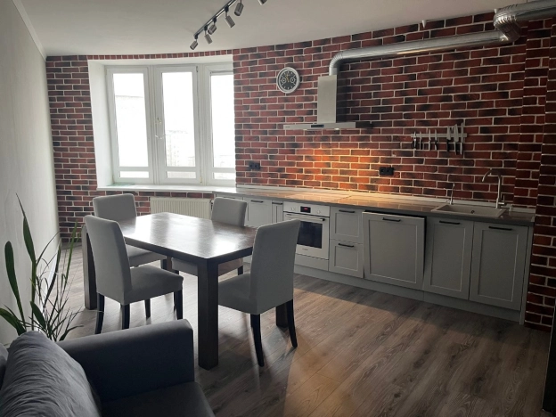 Купить трехкомнатную квартиру на улице Горького в Калининграде. Вариант № 33978, 0, площадь -  квм, цена 14000000 рублей