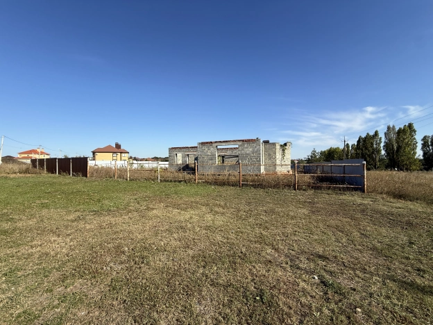 Купить земельный участок на улице Пятилетки в Белгородской области. Вариант № 4844461, 1, площадь -  квм, цена 4500000 рублей